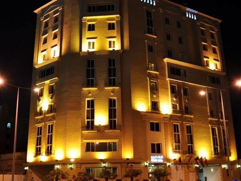 Asherij Hotel Доха Екстериор снимка